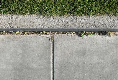 How to Get Rid of Weeds Between Pavers